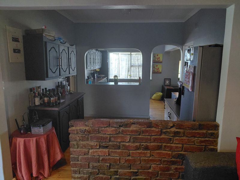 🏡 Charming 3-Bedroom Family Home in Bothasrus, Despatch - Photo 8