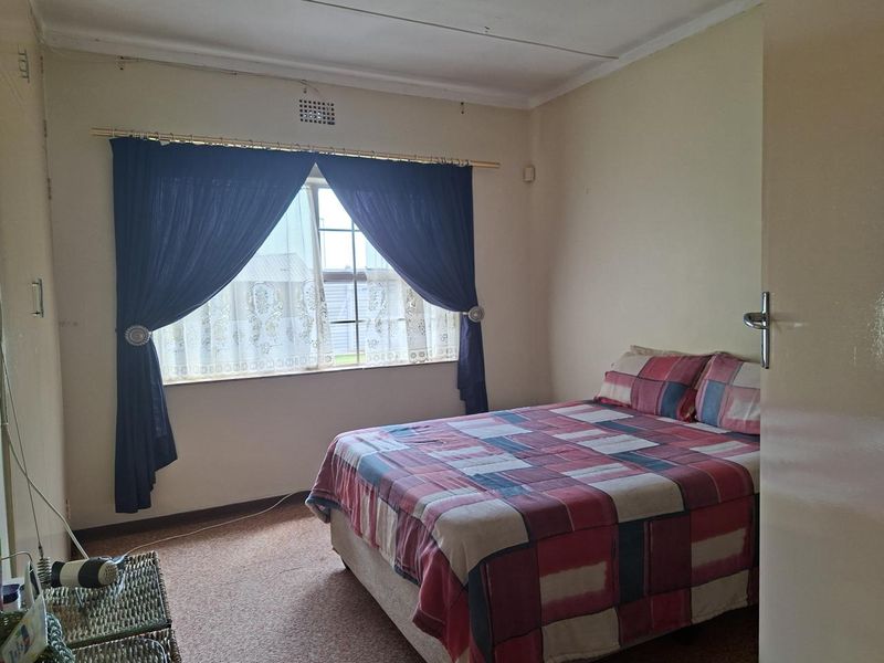 Family Home with Rental Potential - Photo 10