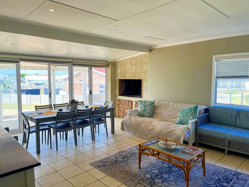 Long-Term Rental Available in Struisbaai - Photo 9