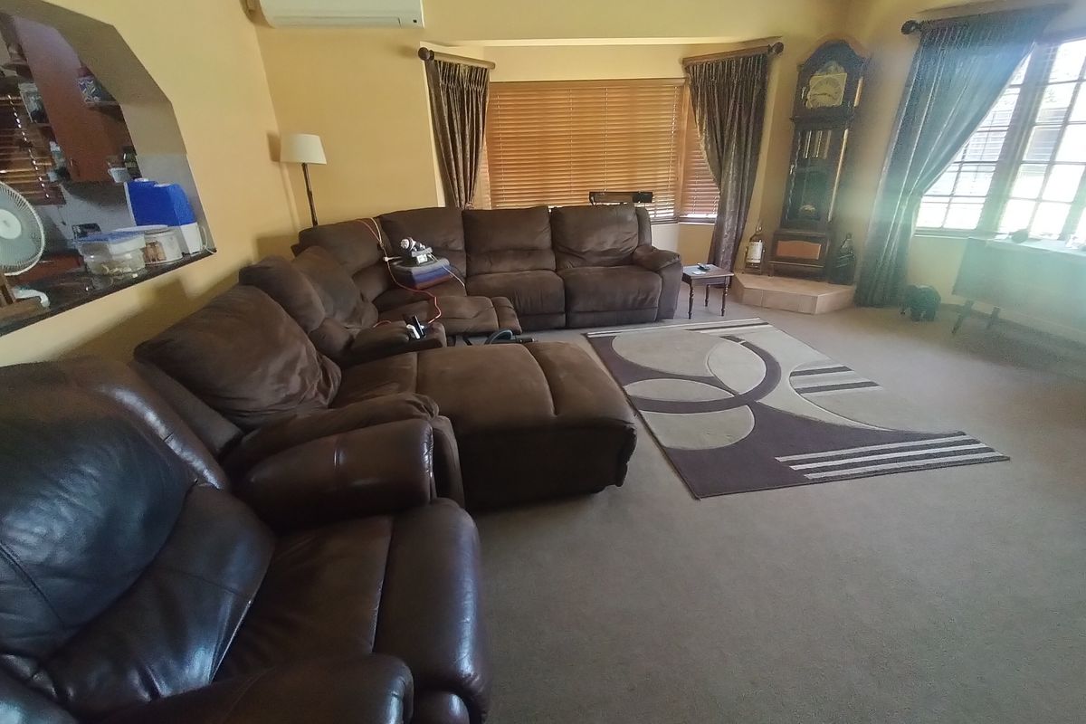 Exceptional 1-Hectare Residential Haven in Heatherdale - Photo 4