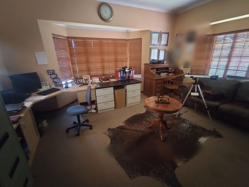 Exceptional 1-Hectare Residential Haven in Heatherdale - Photo 8