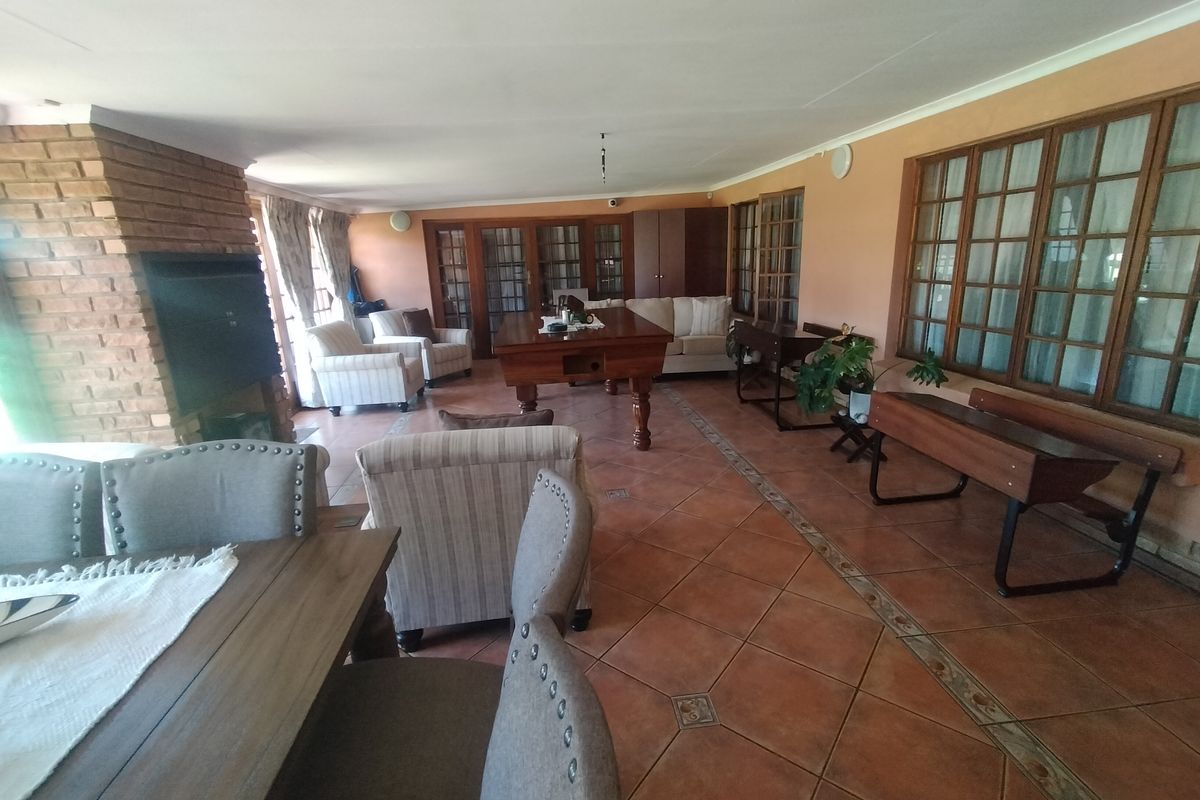 Exceptional 1-Hectare Residential Haven in Heatherdale - Photo 3