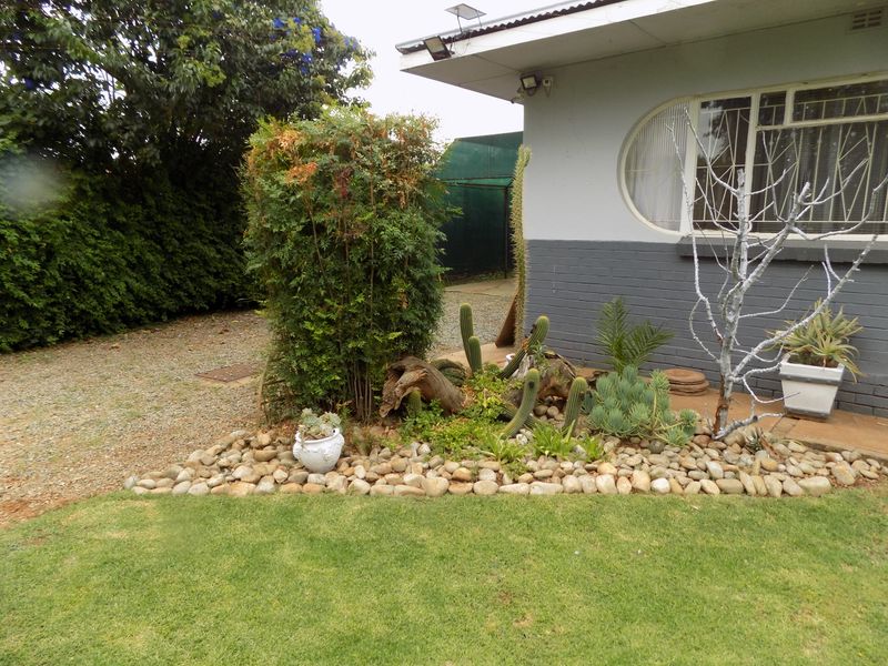 Immaculate property for sale - Photo 2