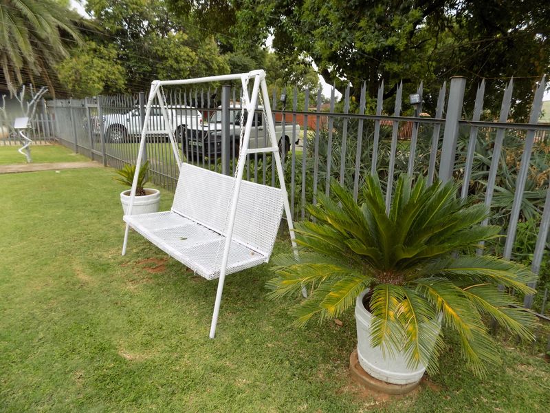 Immaculate property for sale - Photo 4