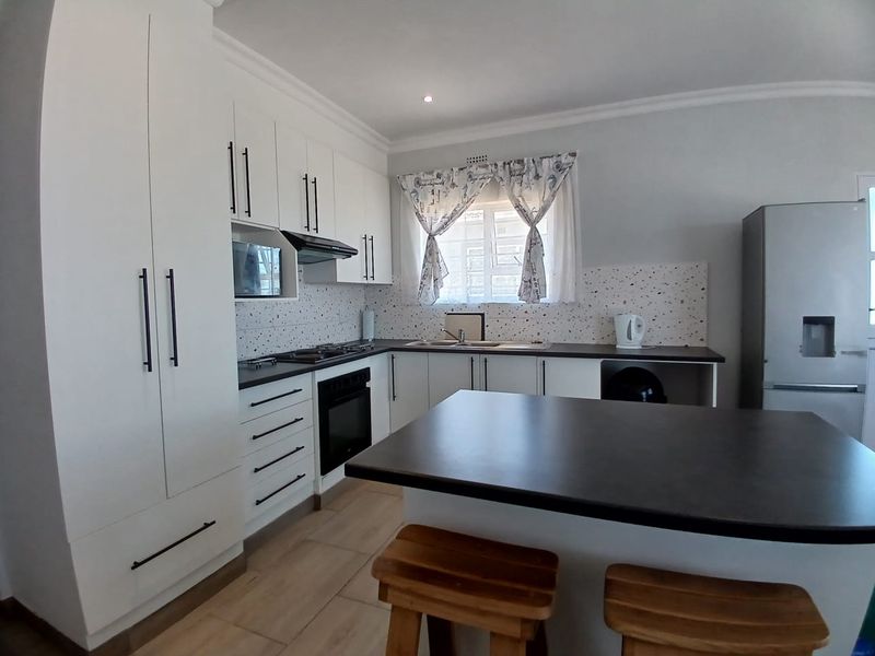 3 Bedroom and 2 bathroom Townhouse in Avalon Gardens, Gonubie - Photo 7