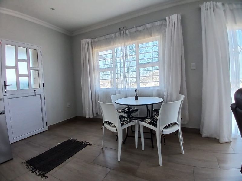 3 Bedroom and 2 bathroom Townhouse in Avalon Gardens, Gonubie - Photo 1