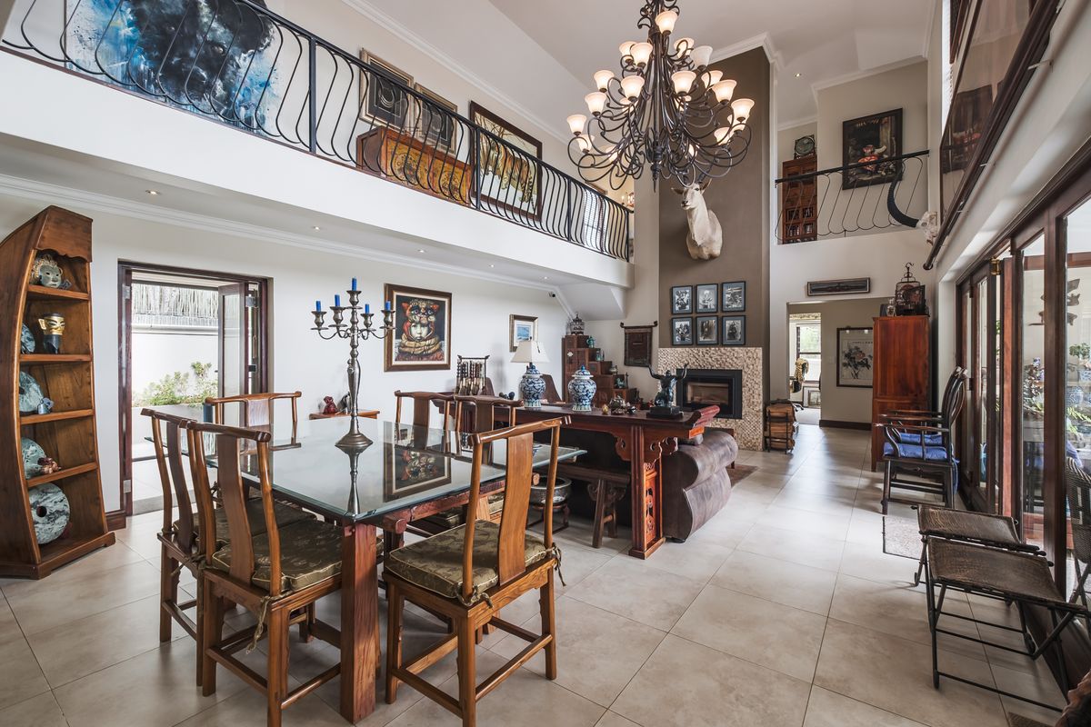 Luxury Family Living with Beautiful Sea Views in Stonehaven Estate - Photo 5