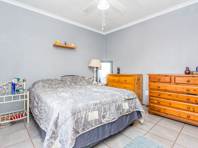 2 Bedroom Duplex for sale in die Hoewes - Photo 9