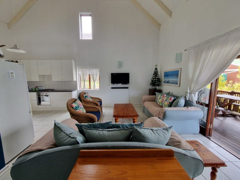 Relaxed Coastal Living in a Secure Dune Forest Setting - Photo 2