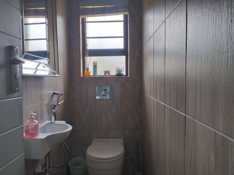 House Rental Monthly In Jeffreys Bay - Photo 9