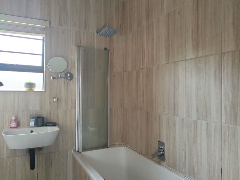 House Rental Monthly In Jeffreys Bay - Photo 6