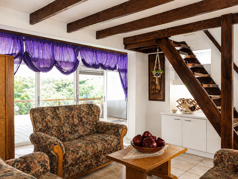 Spacious Family Home with Loft - Photo 5