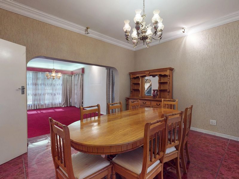 Lifestyle mansion for the large family - Photo 6