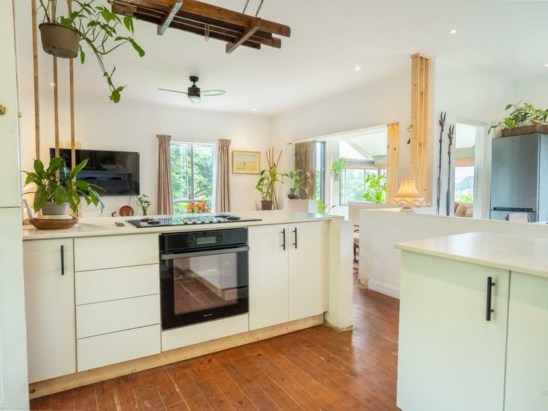 Newly Renovated Home with Sunroom, Pool & Breath taking Valley Views - Photo 2