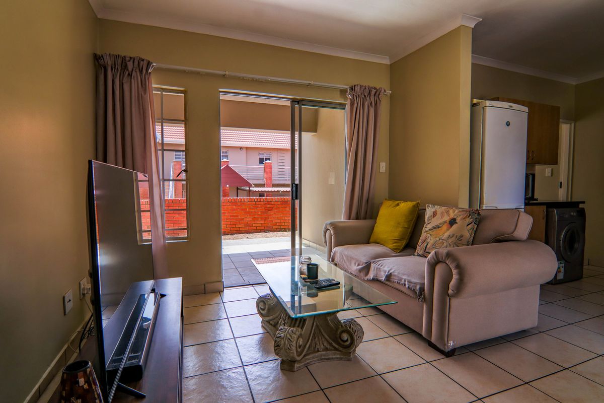 Ground floor unit in Summerfields Estate - Photo 5