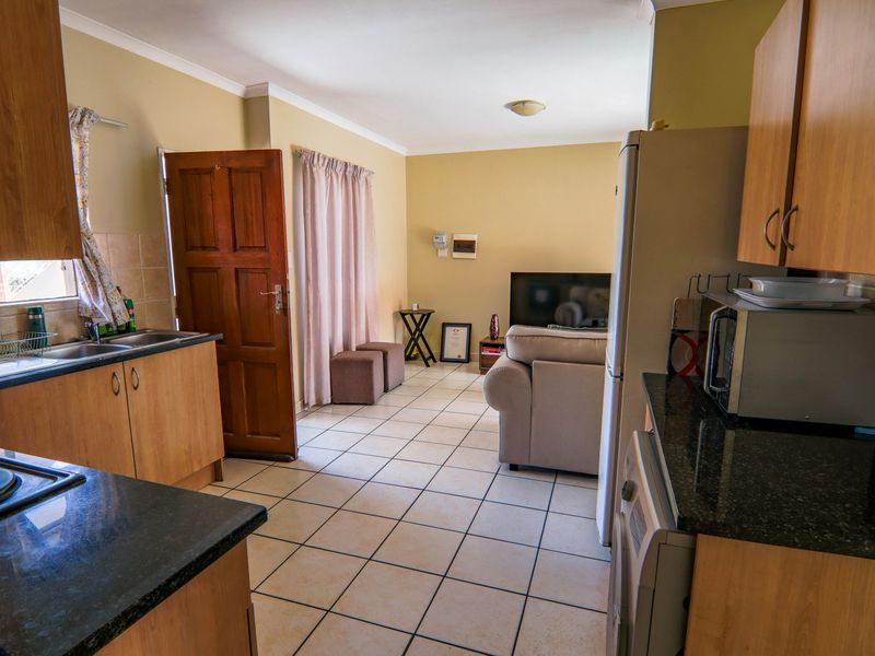 Ground floor unit in Summerfields Estate - Photo 10