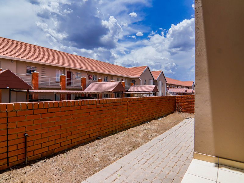 Ground floor unit in Summerfields Estate - Photo 7