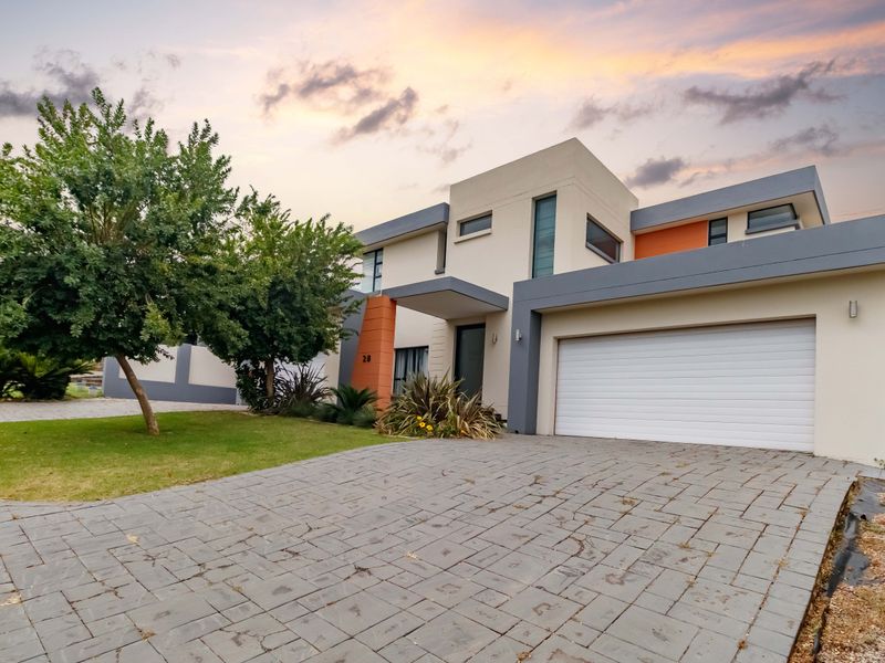 Spacious 5-bedroom house to let in Midstream Estate, Centurion—ideal for family living and comfort! - Photo 3