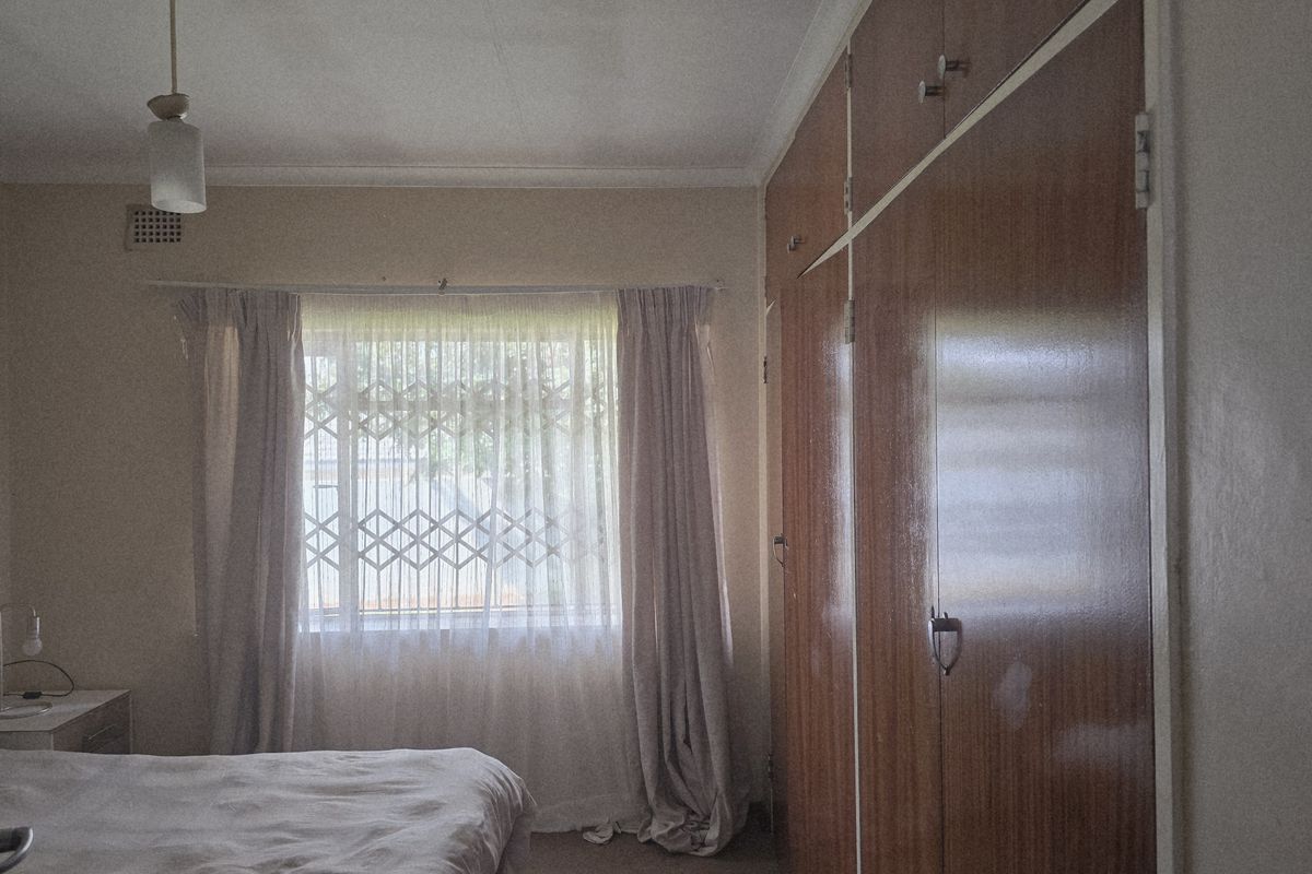 Charming 3-bedroom house for sale in Duvha Park, Witbank – perfect for families seeking comfort! - Photo 4