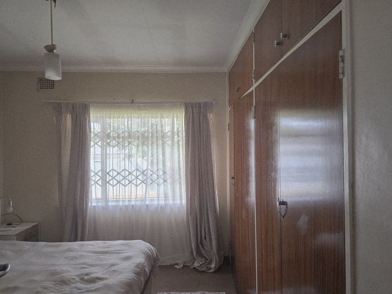 Charming 3-bedroom house for sale in Duvha Park, Witbank – perfect for families seeking comfort! - Photo 4