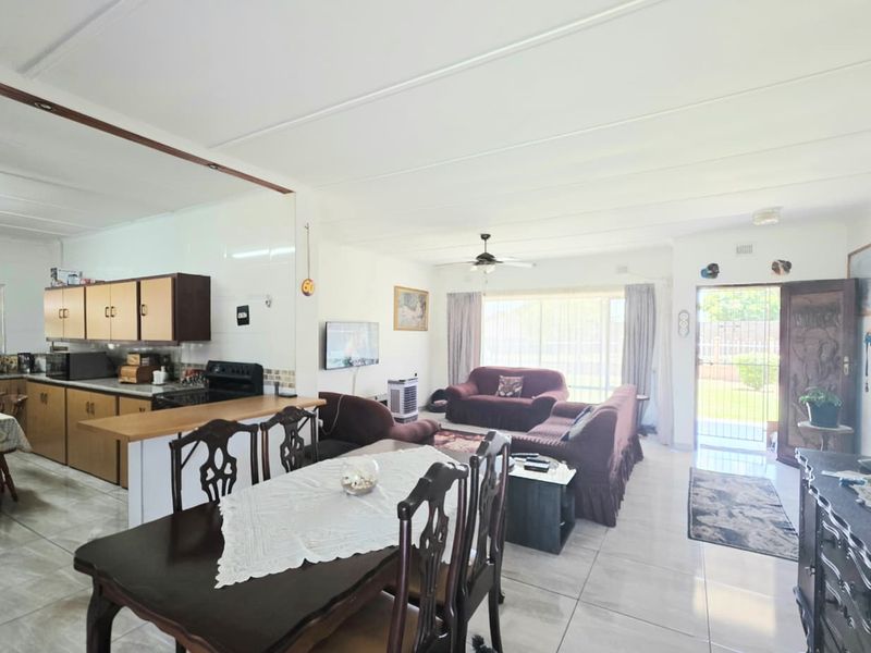 3 bedroom house - Photo 7