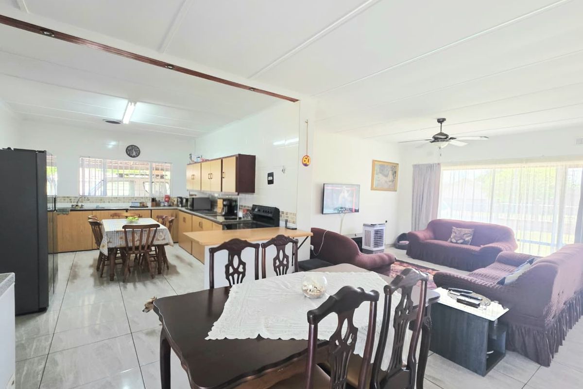 3 bedroom house - Photo 4