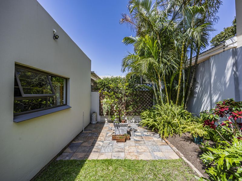 Secure, Elegant & Peaceful Living In Prime Nahoon/Bonnie Doon - Photo 9