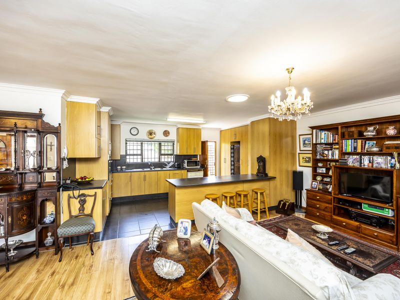 Secure, Elegant & Peaceful Living In Prime Nahoon/Bonnie Doon - Photo 4