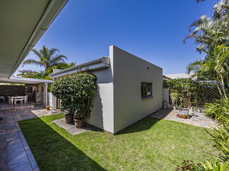 Secure, Elegant & Peaceful Living In Prime Nahoon/Bonnie Doon - Photo 8