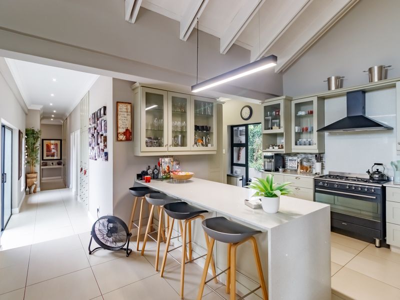 Where Effortless Living Meets Family Comfort - Photo 6