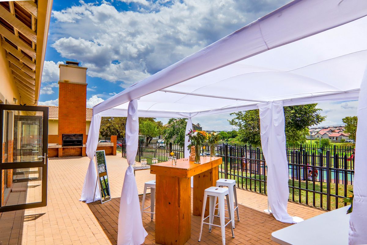 2 Bedroom Apartment in Kosmosdal - Photo 2