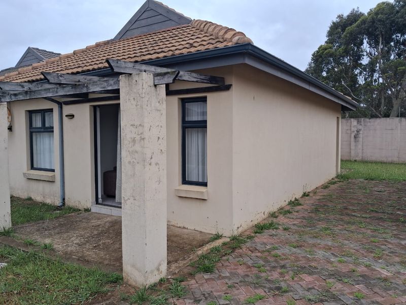 Secure Estate Living in Umlele Springs – Neat 2 Bedroom Home! - Photo 3