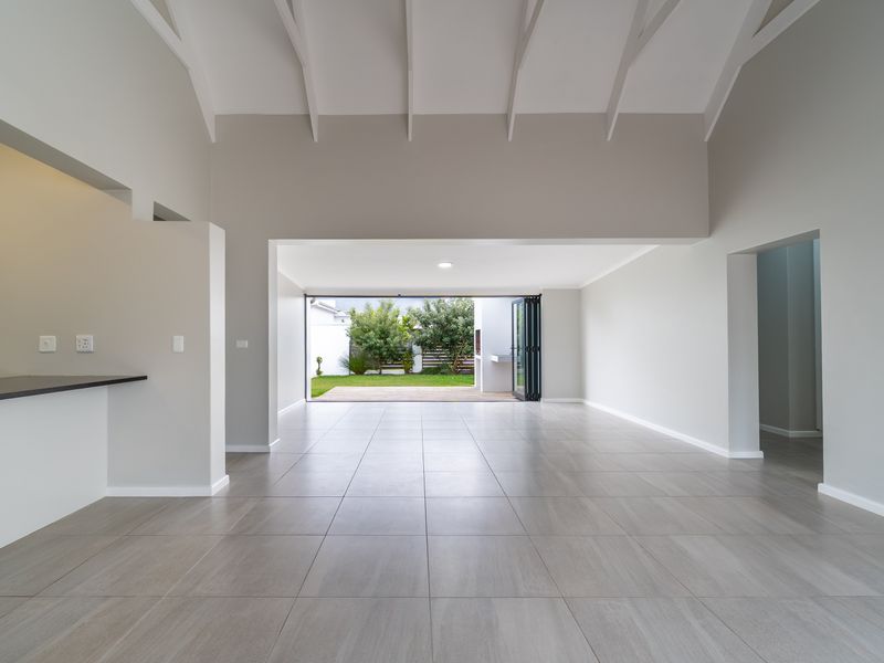 Greatest Value-for-Money Home in St Francis Links | North-Facing, Single-Level Relaxed Living - Photo 9