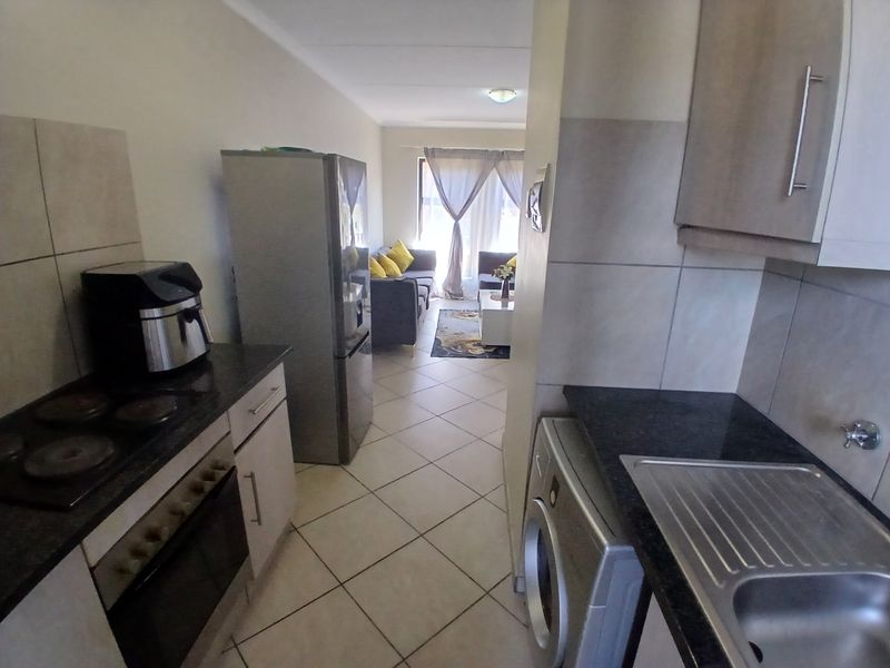 2 Bedroom Apartment in Kosmosdal - Photo 5