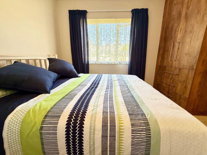 Stylish Low-Maintenance Home in Sought-After Stilbaai Harbour - Photo 10