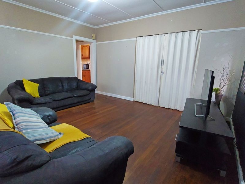 4 Bedroom House In Greenfields - Photo 7