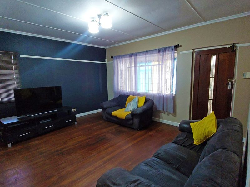 4 Bedroom House In Greenfields - Photo 6