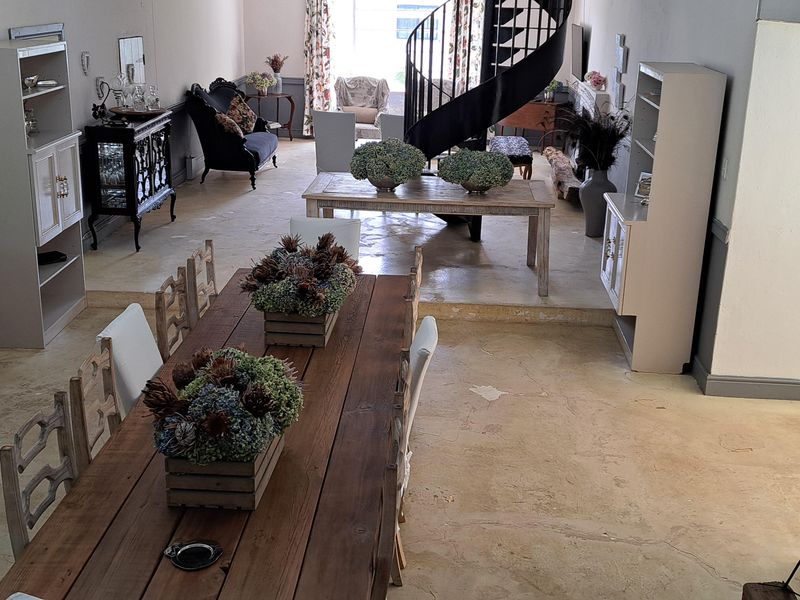 RURAL LIFESTYLE WITH ABUNDANT WATER - Photo 5