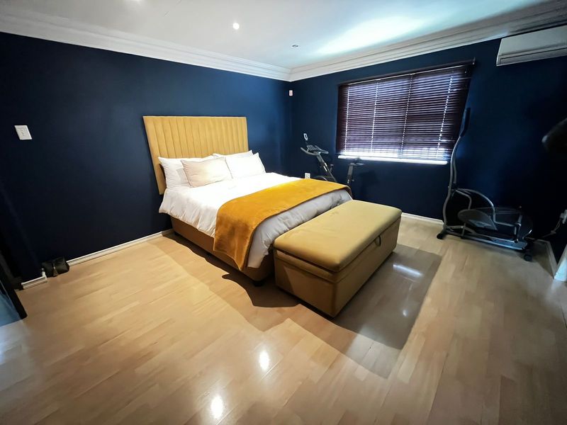 Stunning Family Home in Sought-After Mountain Rise - Photo 7