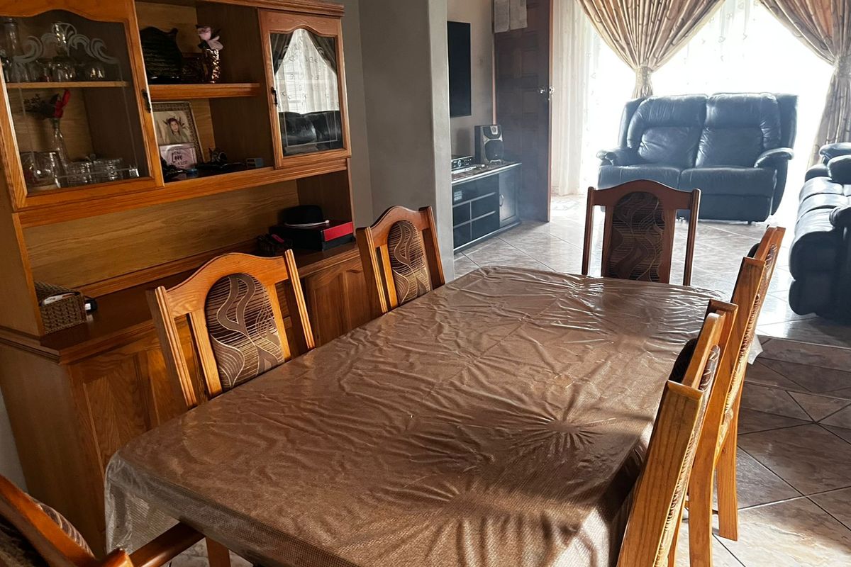 Just Listed – Well-Located Family Home with Income-Generating Flatlet - Photo 3