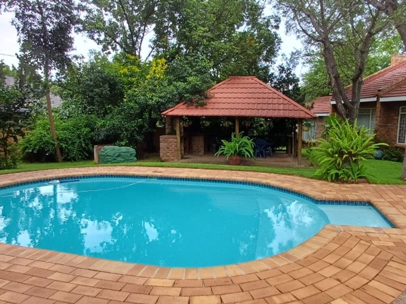 Spacious Family Home in Nylstroom / Modimolle. - Photo 5