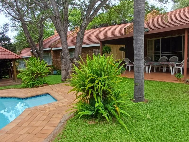 Spacious Family Home in Nylstroom / Modimolle. - Photo 4