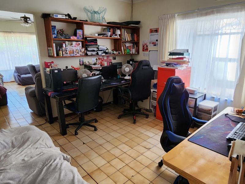 Prime Family Home in Sought-After Area – R1.5 Million - Photo 8