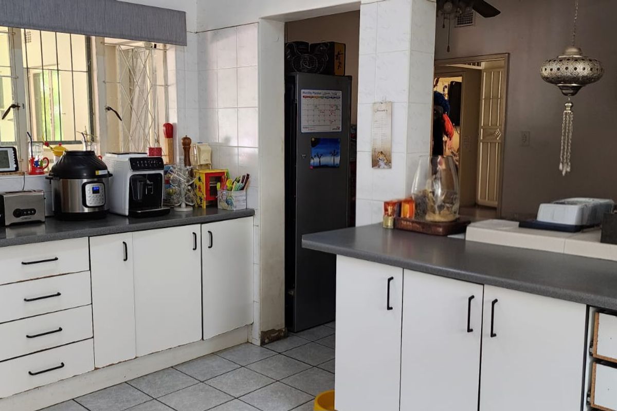 Prime Family Home in Sought-After Area – R1.5 Million - Photo 4