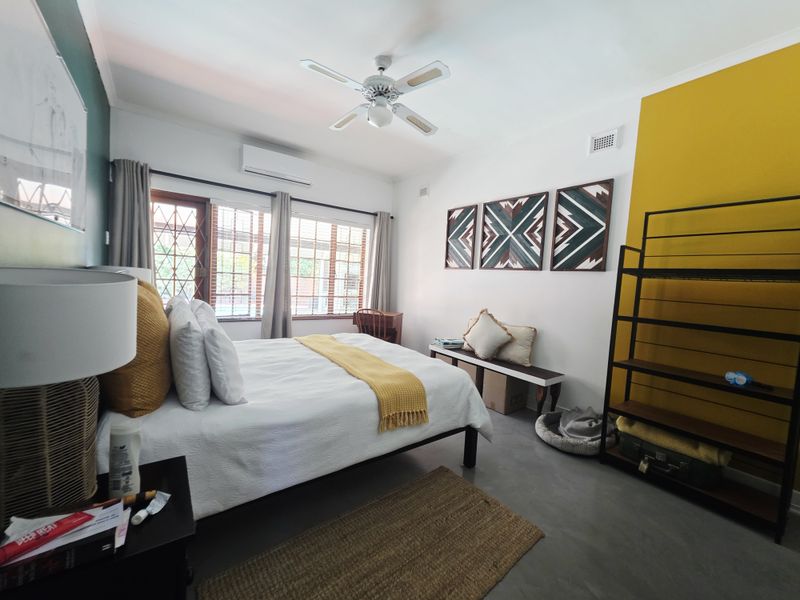 Luxury Family Residence in Prime Panorama Location - Photo 10