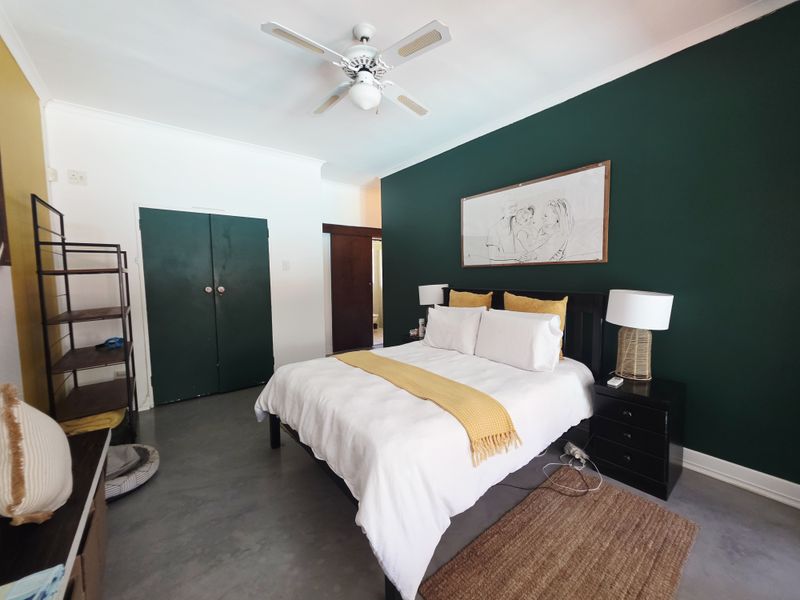 Luxury Family Residence in Prime Panorama Location - Photo 9