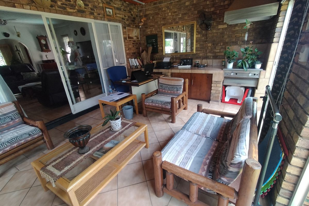 Neat and Spacious Living in a Tranquil Pretoria North Setting - Photo 5