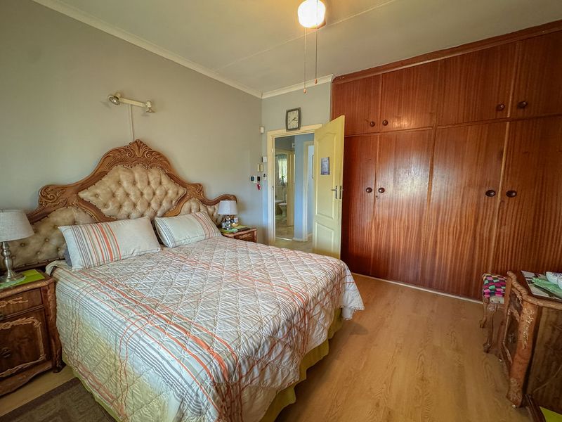 3 Bedroom Family Home for Sale in Tulbagh with Separate Cottage - Photo 7