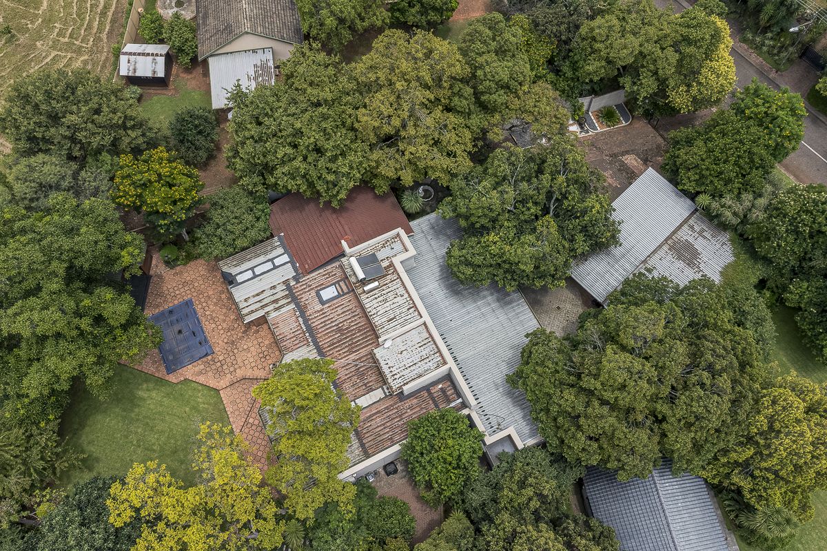 Luxury Estate in Lynnwood Glen Estate, Pretoria - Photo 4
