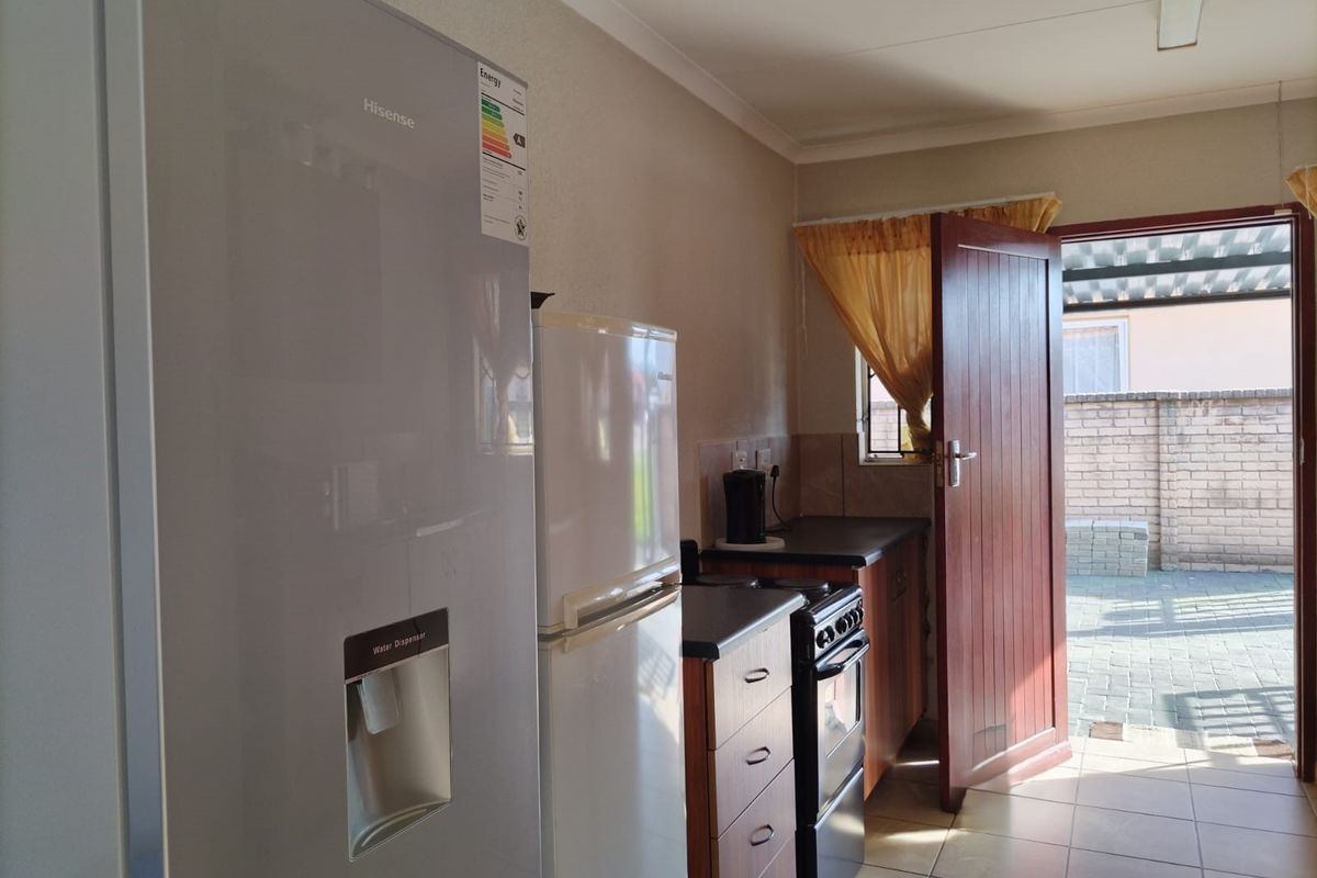 House for sale in Waterkloof Hills - Photo 4